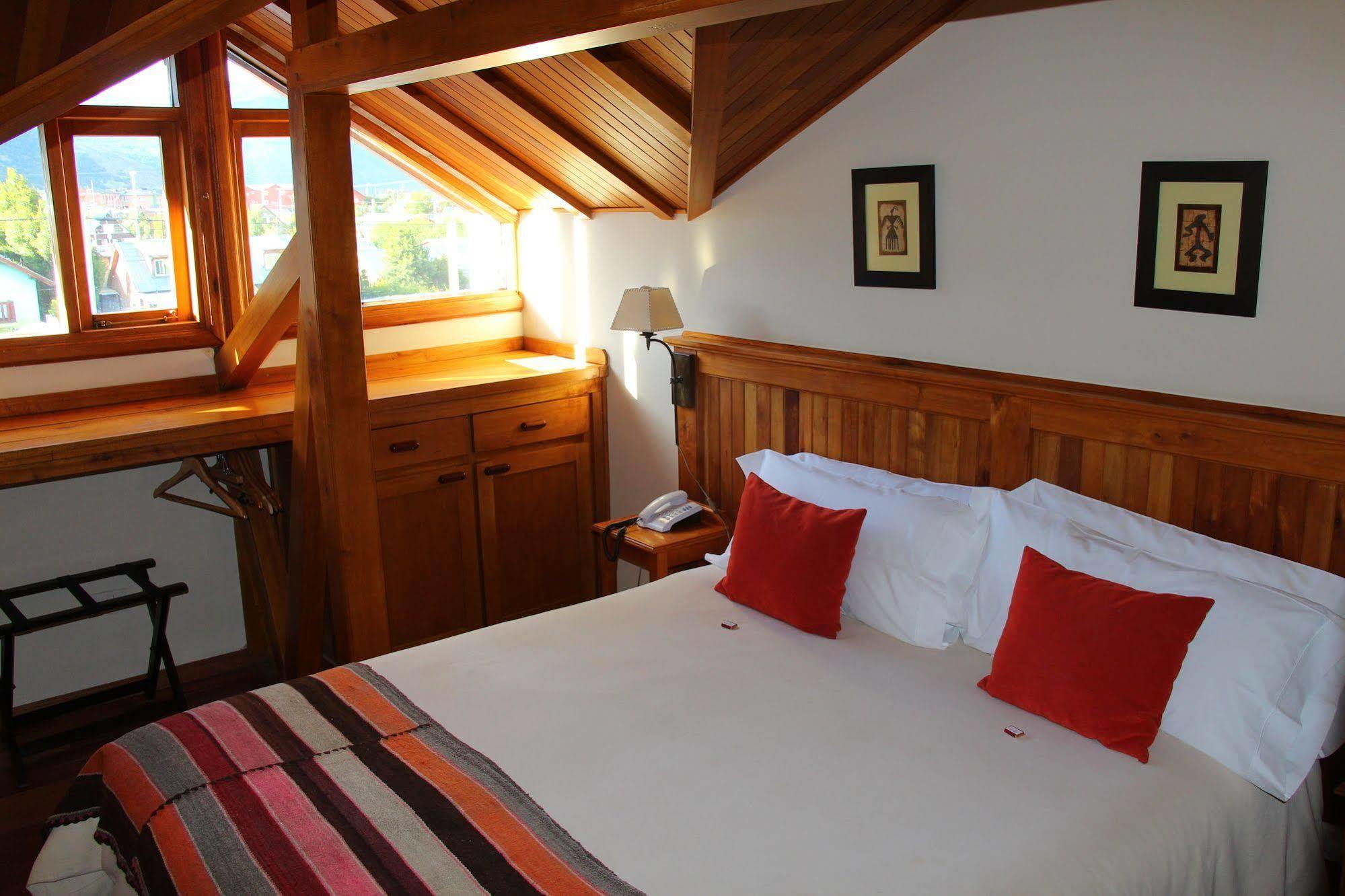 Hosteria Senderos El Chalten Bagian luar foto