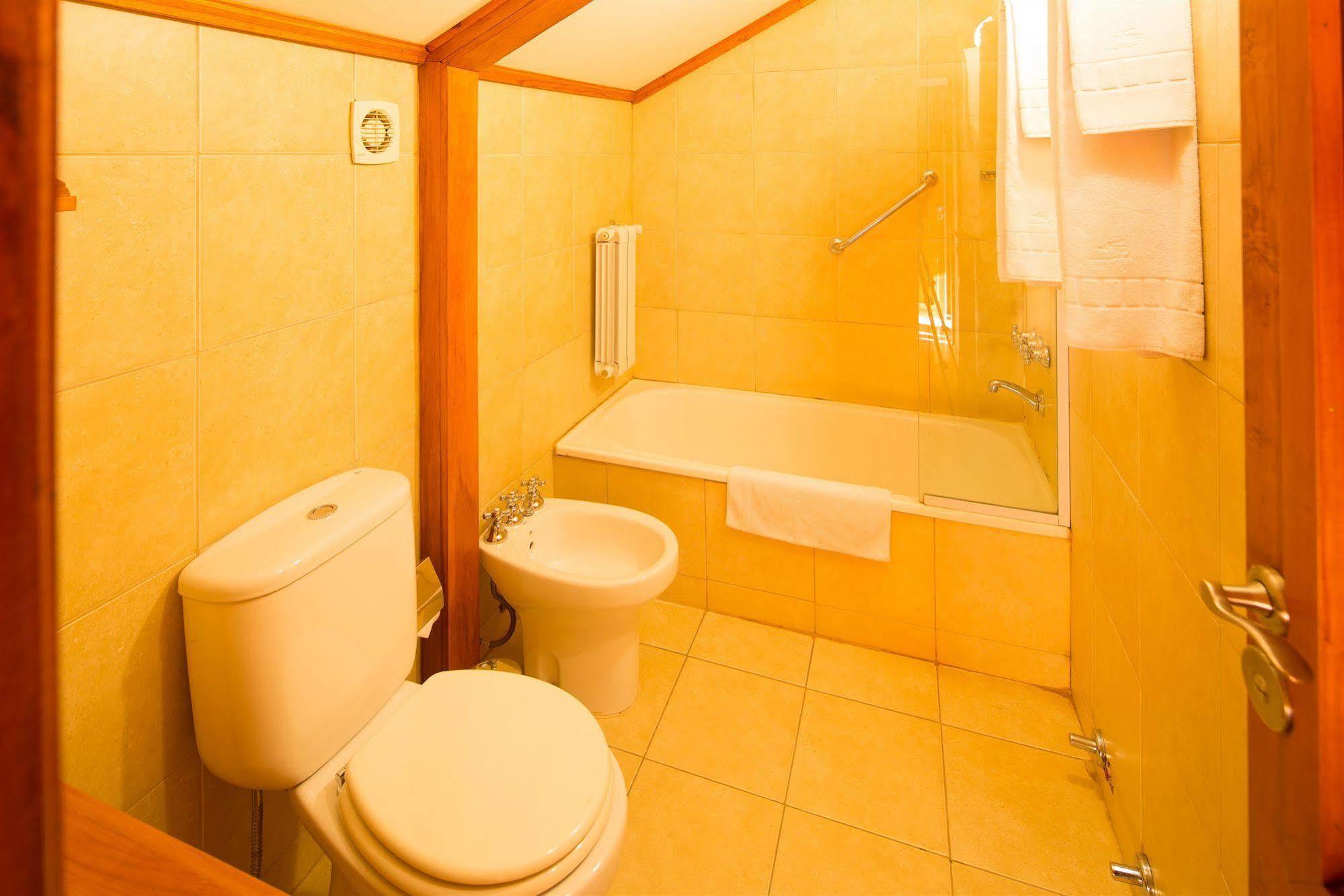 Hosteria Senderos El Chalten Bagian luar foto