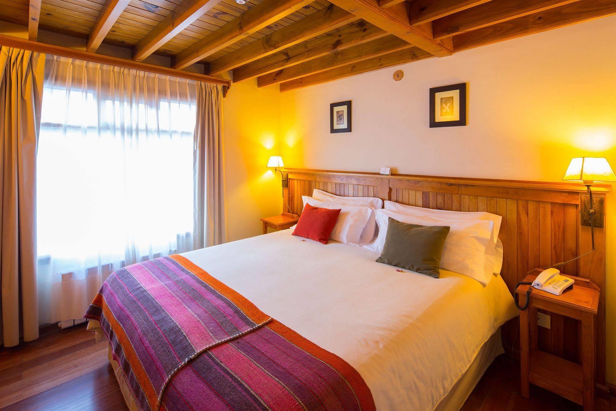 Hosteria Senderos El Chalten Bagian luar foto